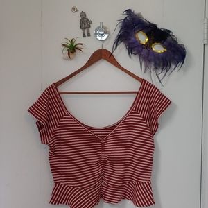 💕🎉 2/$10 American Eagle crop top